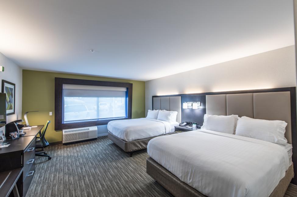 Holiday Inn Express & Suites