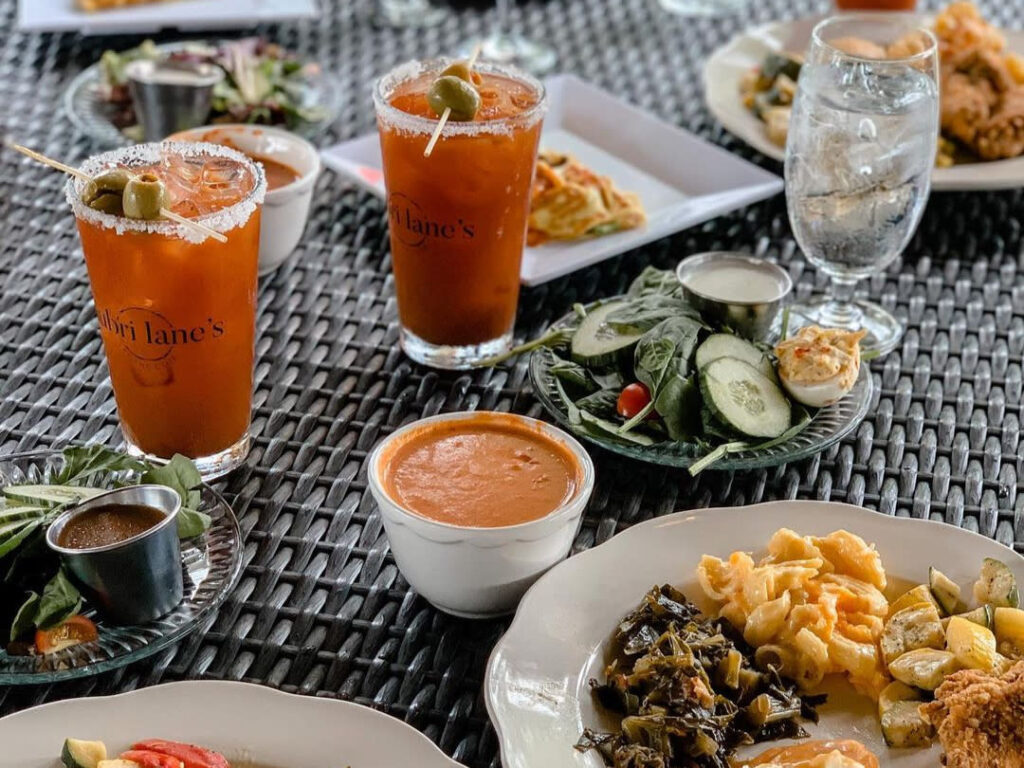 Photo of a meal with drinks at Aubri Lane's at the Club at Lake Sinclair